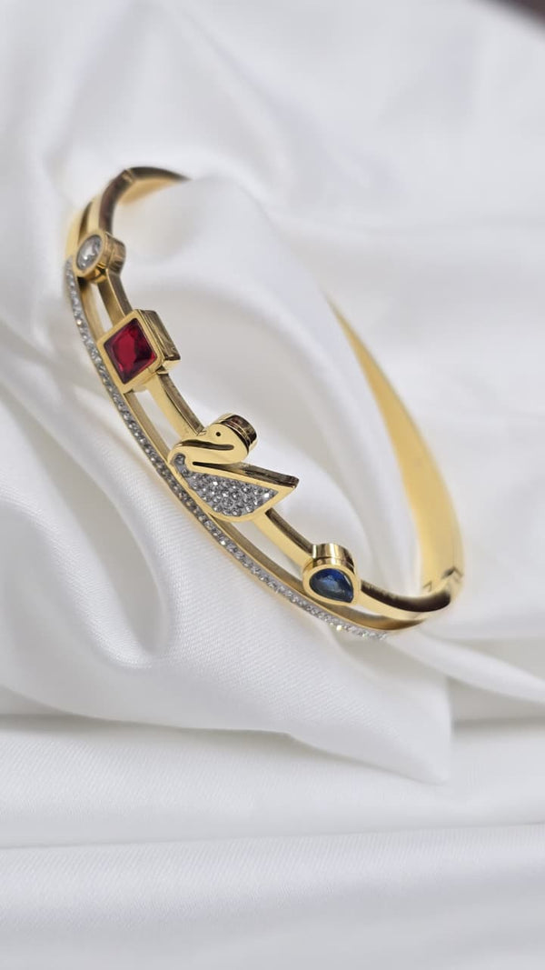 Regal Swan Kada